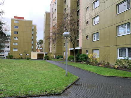 Gut geschnittene 2 Zimmer-Wohnung mit Balkon und TG-Stellplatz in Mainz-Finthen