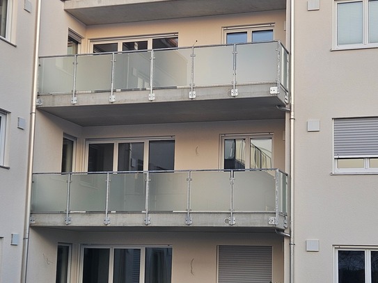 Neubau! 3- Zi.-Wohnung im 2. OG mit Balkon im Baugebiet Ellmosener Wies am Ortsrand von Bad Aibling