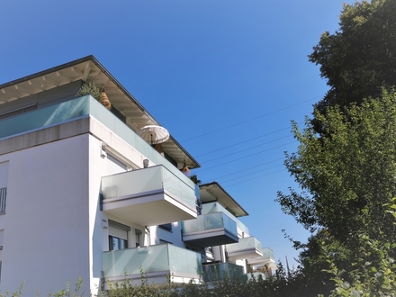 Barrierefrei, modern, hell und provisionsfrei – Diese 3,5 Zimmer Wohnung lässt keine Wünsche offen