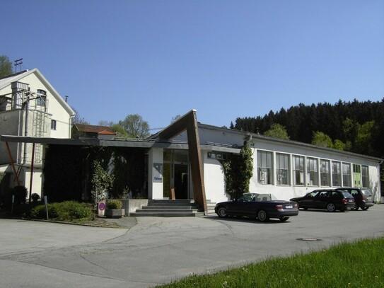 340 m² Verkauf +Büro / Lager / Produktion in Hutthurm-Kalteneck Landkreis Passau zu vermieten