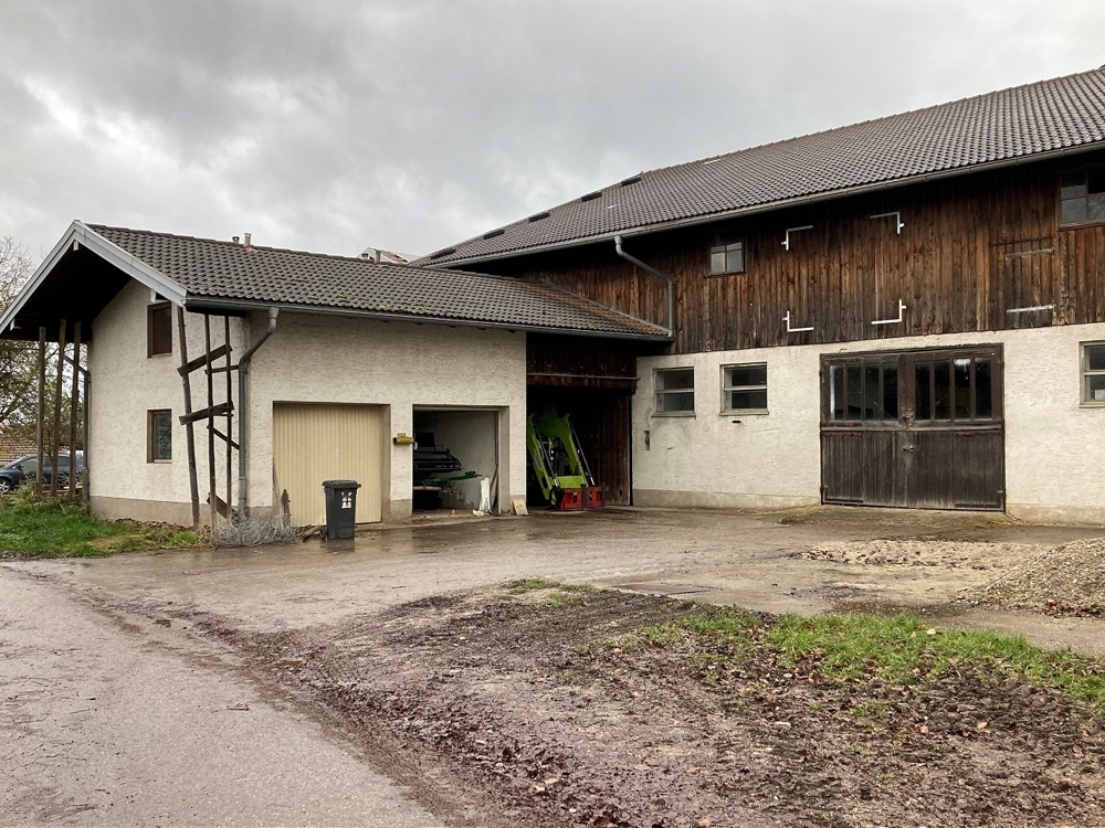 Bereit für neue Ideen! Leerstehendes Bauernhaus auf großzügigem Grundstück – 83301 Traunreut, 83301 Traunreut – Vorschaubild 19
