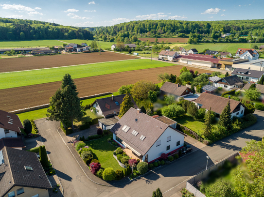 2-Familienhaus mit Doppelgarage in Weidenstetten gross und gepflegt **WIE FÜR DIE EWIGKEIT GEBAUT**