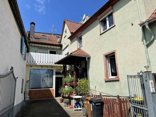 ImmobilienPunkt*** Einfamilienhaus im Herzen der Altstadt - Sofortbezug möglich