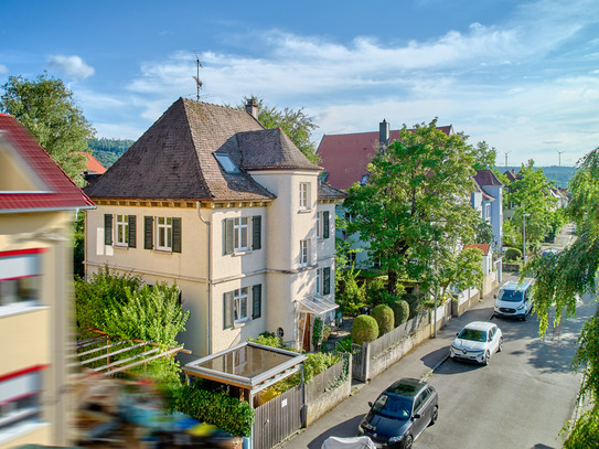 Charmantes Zweifamilienhaus im Altbaustil – Historische Eleganz trifft TOP LAGE