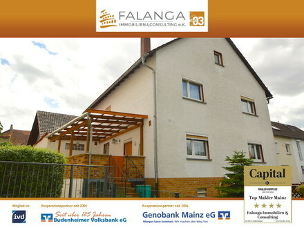 FALANGA IMMOBILIEN - GEMÜTLICHES GROßES EFH mit CHARMANTEN HOF und GARAGE in GUTER Delkenheimer LAGE!