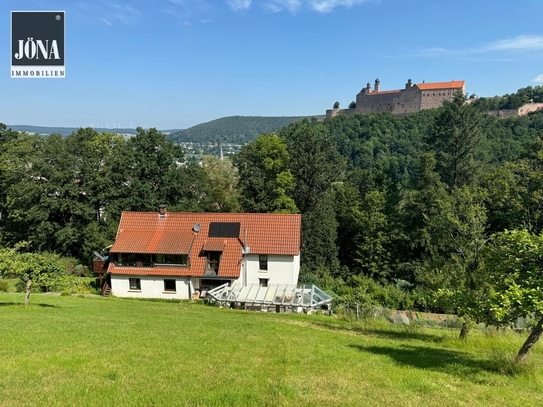 Landleben stadtnah! Modernisiertes Schmuckstück in Alleinlage!