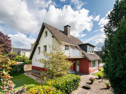 Modernisiertes Ein- bis Zweifamilienhaus in ruhiger Lage!