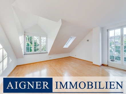 AIGNER - Dachgeschossjuwel in Obermenzing - Lichtdurchflutete 2,5-Zimmer-Wohnung mit Westbalkon!