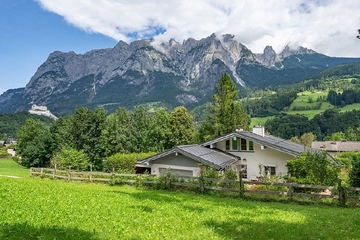 Einfamilienhaus-Werfen-Hausansicht