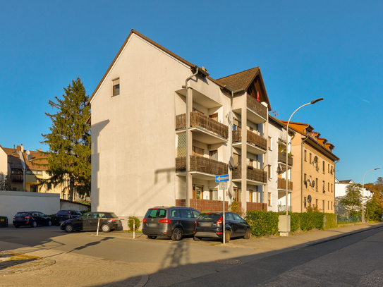 *Neuvermietung ab September 24 möglich* 3-Zimmer Wohnung mit 2 Balkonen und Kfz-Stellplatz