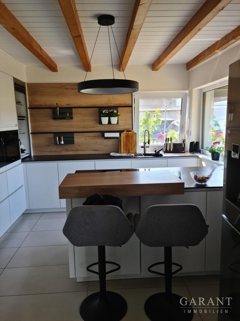 Villa mit Pool plus Showroom und komplett erneuerte Werkstatt – 77971 Kippenheim, 77971 Kippenheim – Vorschaubild 6
