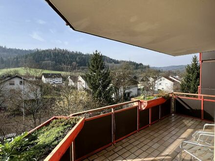 Familien aufgepasst !!! ~ Helle 4,5-Zimmer-Etagenwohnung mit Weitblick in ruhiger Lage ~