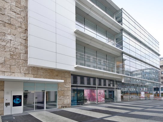 Exklusive und moderne Bürofläche im Richard-Meier-Gebäude an der Einkaufsmeile "Planken"