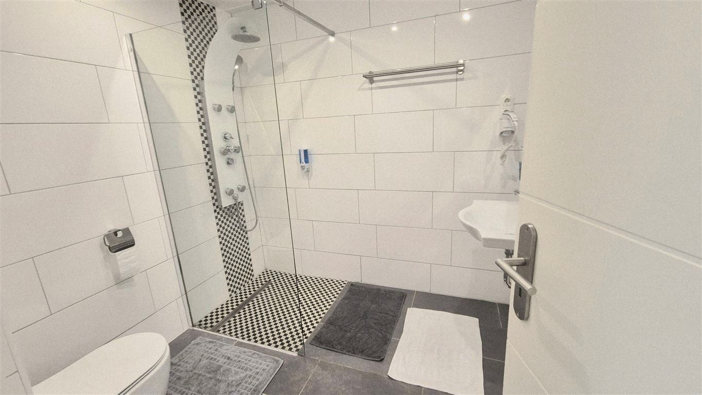 Property thumbnail 46