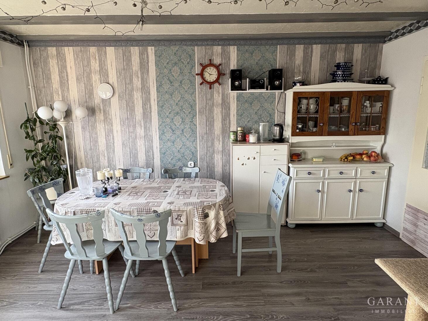 Großzügiges Mehrfamilienhaus mit solider Bausubstanz - auch für Investoren interessant! – 73527 Schwäbisch Gmünd, 73527 Schwäbisch Gmünd – Vorschaubild 3