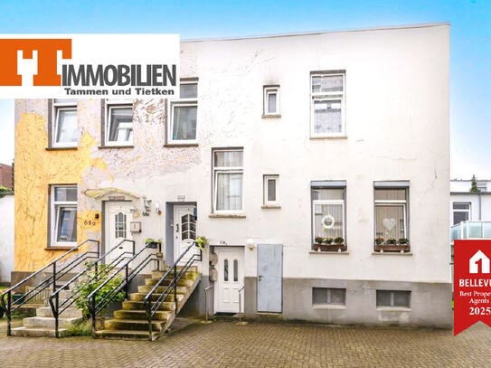 TT bietet an: Große und sehr attraktive 4-Zimmer-Atriumwohnung mit Balkon im 1. Obergeschoss!