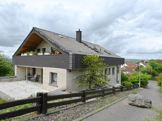 PROVISIONSFREI - Markantes 3-Fam.-Haus mit Sichtmauerwerk aus Tuffstein