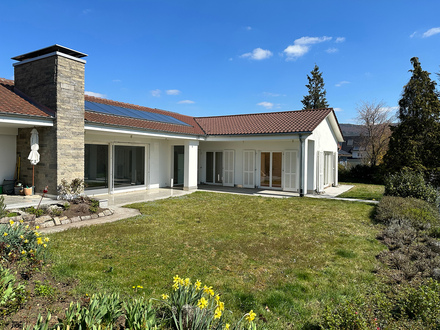 Villa an der Achalm * unverbaubare Aussicht * uneinsehbarer Garten