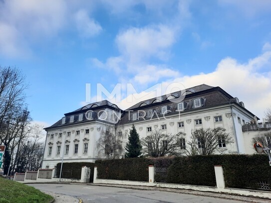 Vermietete Maisonettewohnung im Schloss Traunegg samt überdachtem PKW Abstellplatz