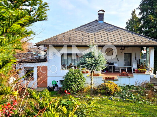 Ihr neues Zuhause! Geräumiger Bungalow mit Wohnkeller auf traumhaftem Eigengrund in ruhiger Lage