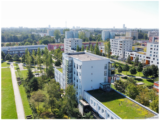 Sonnige 4-Zimmer-Wohnung in Feldmoching - direkt an der Panzerwiese!