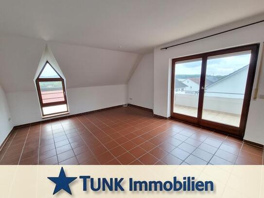 Schöne Aussicht - 3 Zi. DG-Wohnung mit Balkon in Goldbach!