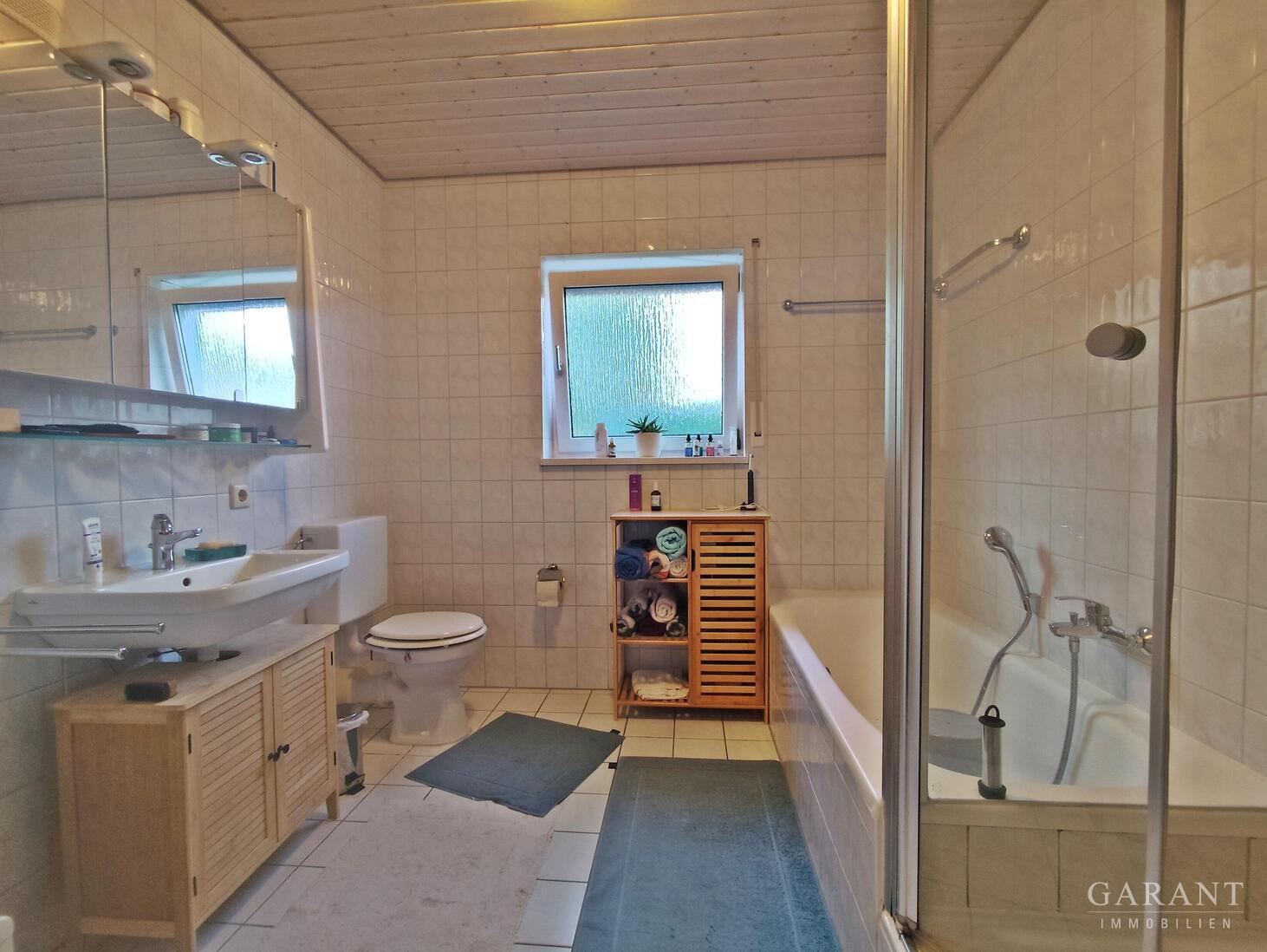 *** Dreifamilienhaus in bestem Zustand *** – 74867 Neunkirchen, 74867 Neunkirchen – Vorschaubild 10