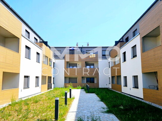 Erstbezug: Großzügige Garconniere mit Einbauküche - Loggia mit Blick in den ruhigen Innenhof