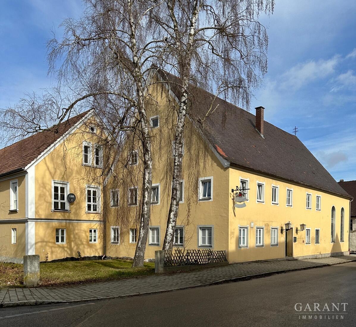 Denkmalschutzobjekt mit Charme: Werden Sie Teil gelebter Geschichte! – 86637 Binswangen, 86637 Binswangen – Vorschaubild 2