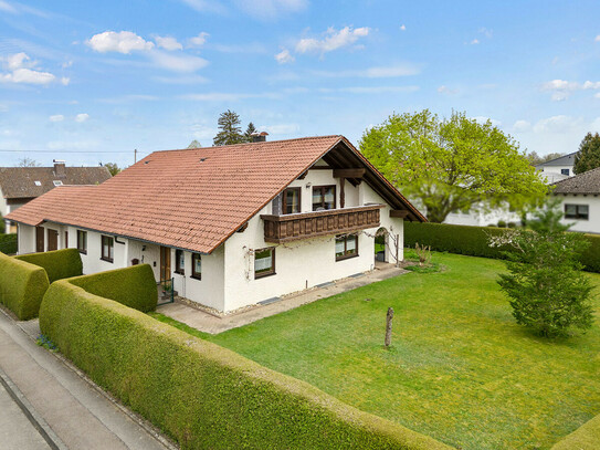 360° I Imposantes Einfamilienhaus mit großem Grundstück & tollem Garten in Berkheim