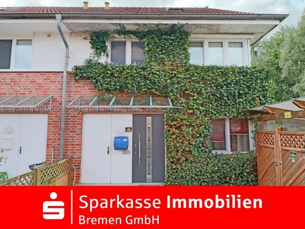 Bremen-Lehesterdeich: Schickes Reihenendhaus mit Garage in einzigartiger grüner und ruhiger Wohnlage