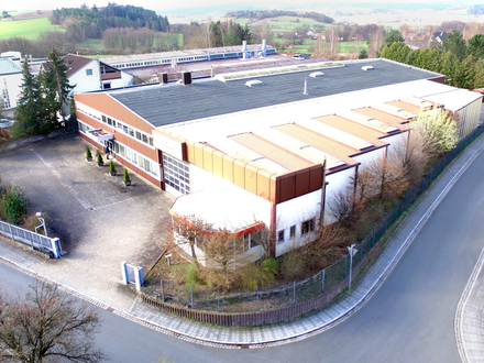 Flexibel nutzbare Gewerbeimmobilie in repräsentativer Lage von Kulmbach - 360°-Grad Rundgang online