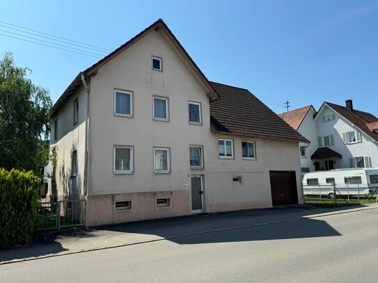 Wohnhaus mit vielen Möglichkeiten in Göllsdorf