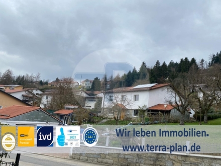 RESERVIERT! PANORAMABLICK GEPFL. EINFAMILIENHAUS MIT GEWÄCHSHAUS