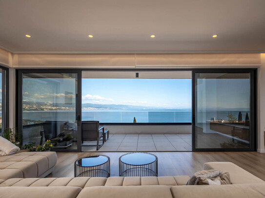 Luxuriöses Penthouse mit Meerblick und Dachpool im Herzen von Opatija