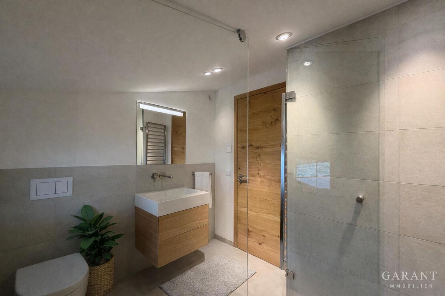 Modernes Design trifft natürliche Schönheit – 83727 Schliersee, 83727 Schliersee – Vorschaubild 3