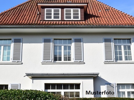 Freistehendes Einfamilienhaus mit Terrasse + provisionsfrei +