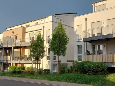 Exklusive Penthousewohnung mit Weitblick, barrierefrei - Wohnanlage für Senioren in 55291 Saulheim