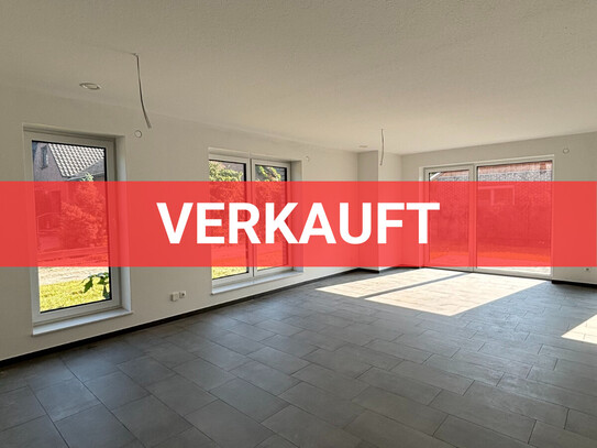 KFW Förderfähig Großes Reihenendhaus in Ofenerdiek mit Carport zu verkaufen - provisionsfrei