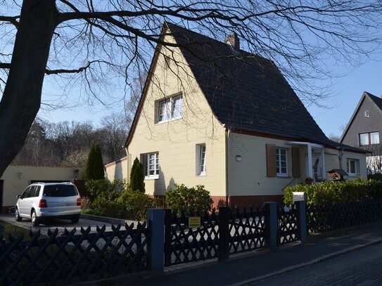 freistehendes Einfamilienhaus in wunderschöner Lage in BS-Querum