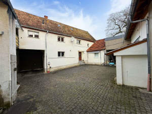 Charmante Hofreite mit zahlreichen Möglichkeiten bestehend aus großem Wohnhaus, Nebengebäude und Scheune – 55294 Bodenheim, 55294 Bodenheim – Vorschaubild 2