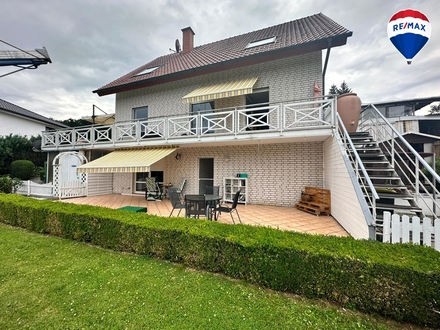 - Zeitlose Eleganz und großzügiger Komfort - Ihr Traumhaus mit Gartenidylle in Dörentrup! -