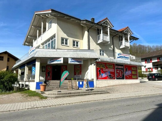 Büro-/ Praxisfläche an der Hauptverkehrsstrasse in Bad Endorf