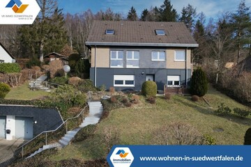 3-Parteienhaus / Einfamilienhaus mit ELW in Burbach mit toller, unverbaubarer Aussicht!