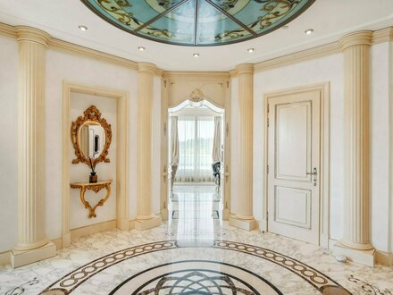 Luxus und Raffinesse - Statement-Penthouse im Diplomaten Park