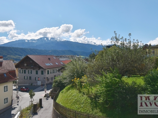 Stillvolles Wohnen auf zwei Ebenen