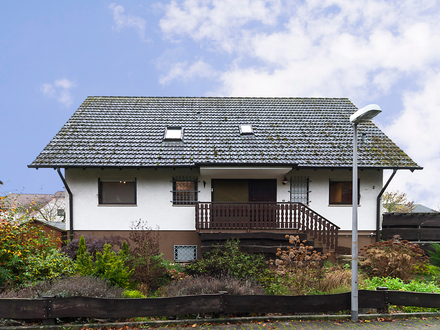 Großes Wohnhaus mit Parkblick in schöner ruhiger Lage von Groß-Gerau Dornheim