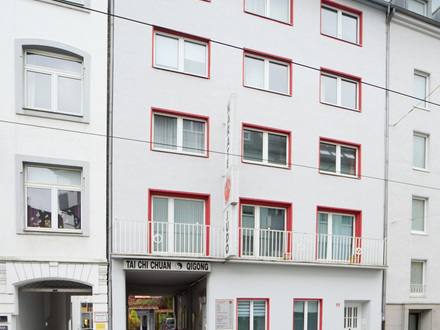 - sofort frei - 2 Zimmer Erdgeschosswohnung in Düsseldorf-Pempelfort