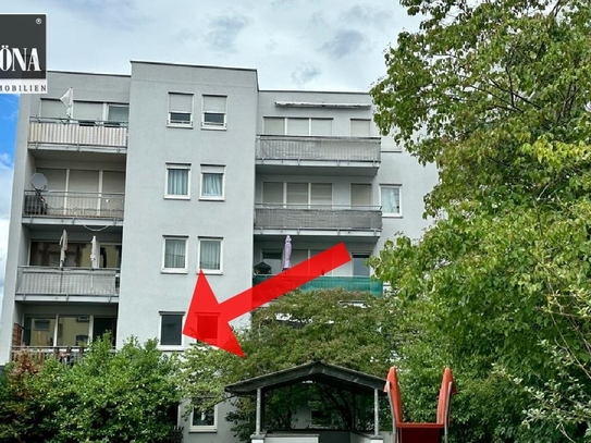 Ruhige, großzügige 2-Zimmer-Wohnung mit schönem Blick in den grünen Innenhof