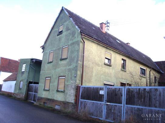 ** Wohnbaugrundstück in Feldrandlage mit Abriss-Bauerngehöft mit Haus, Scheune, Stallung... **